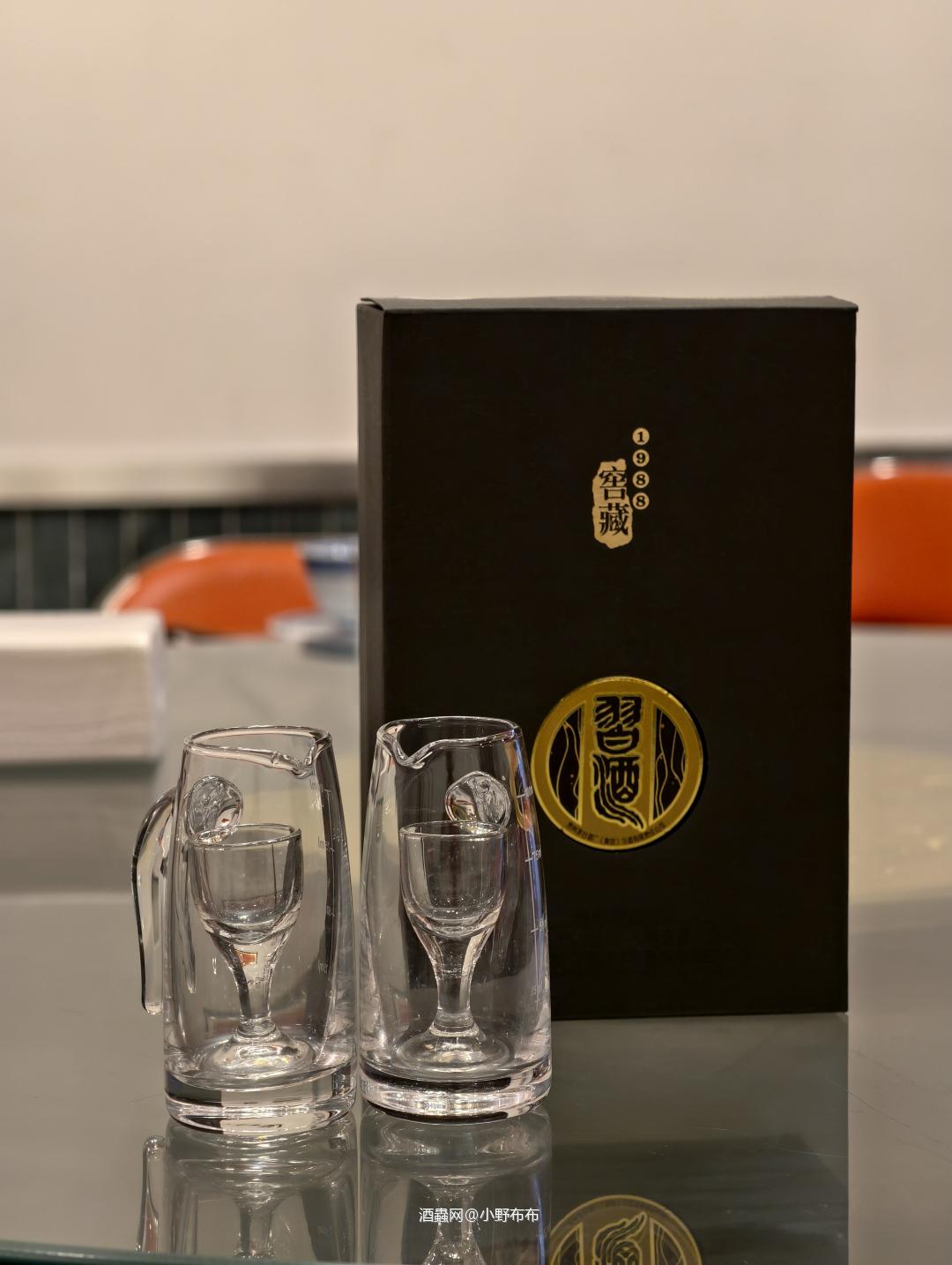 友人小酌，快乐加倍