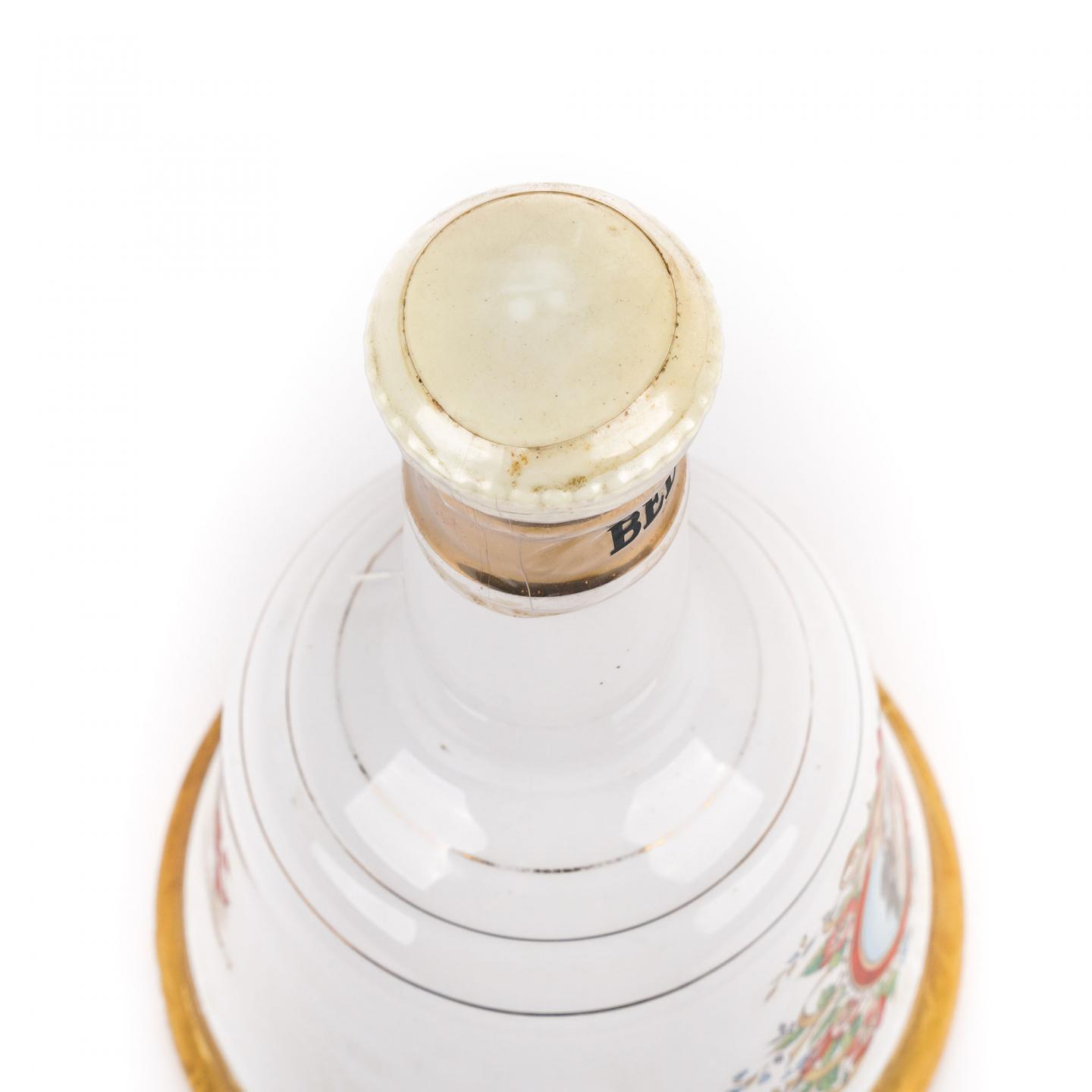 Bell’s 金铃 欢乐婚礼纪念版 调和威士忌 750ml