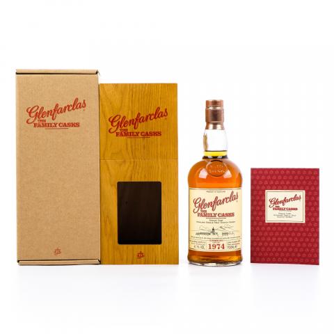 Glenfarclas 格兰花格 1974-2016 家族桶#4076