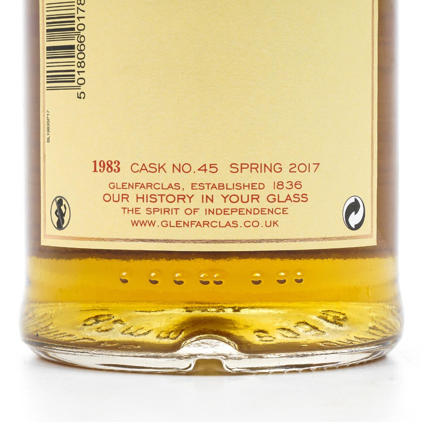 Glenfarclas 格兰花格 1983-2017 家族桶#45