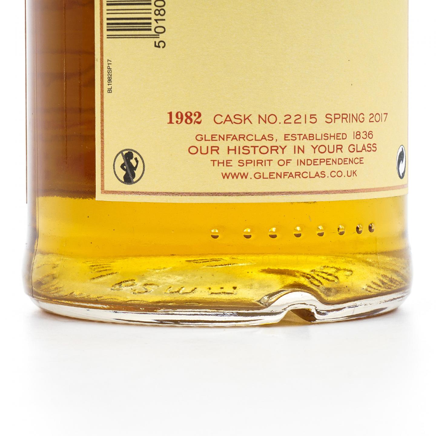 Glenfarclas 格兰花格 1982-2017 家族桶#2215
