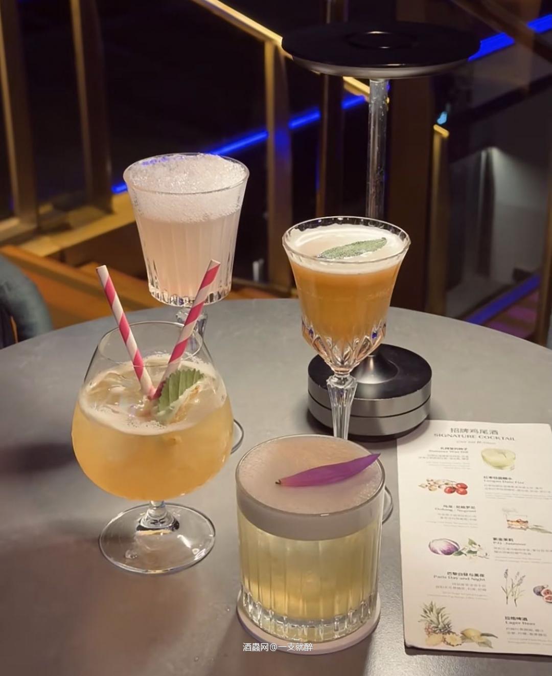 广州塔下的美景共聚一杯