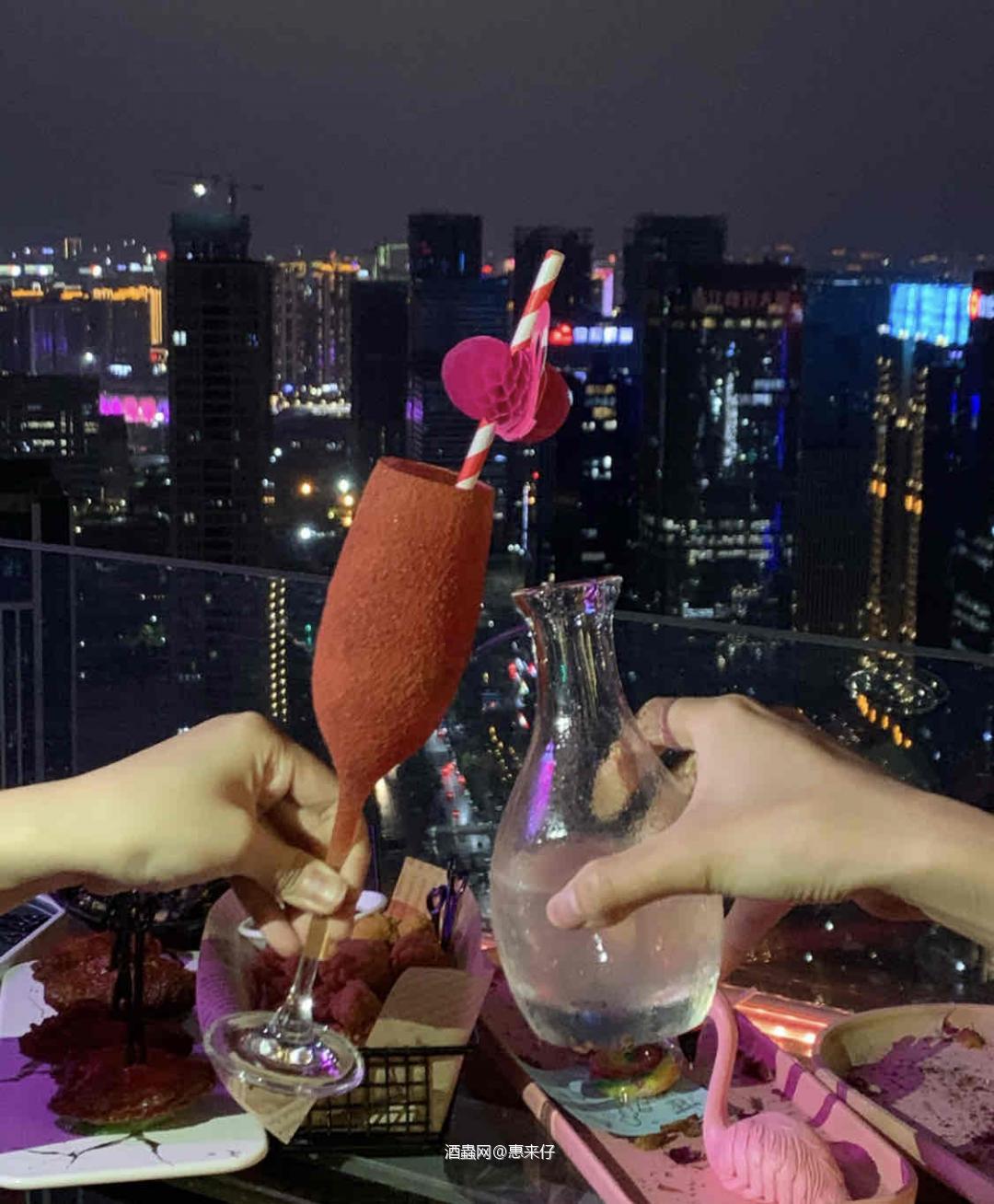 高空酒吧33层的风景