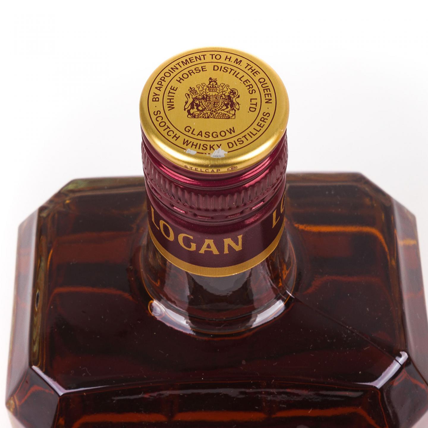 White Horse 白马 Logan De Luxe/Fine Old 调和2支组