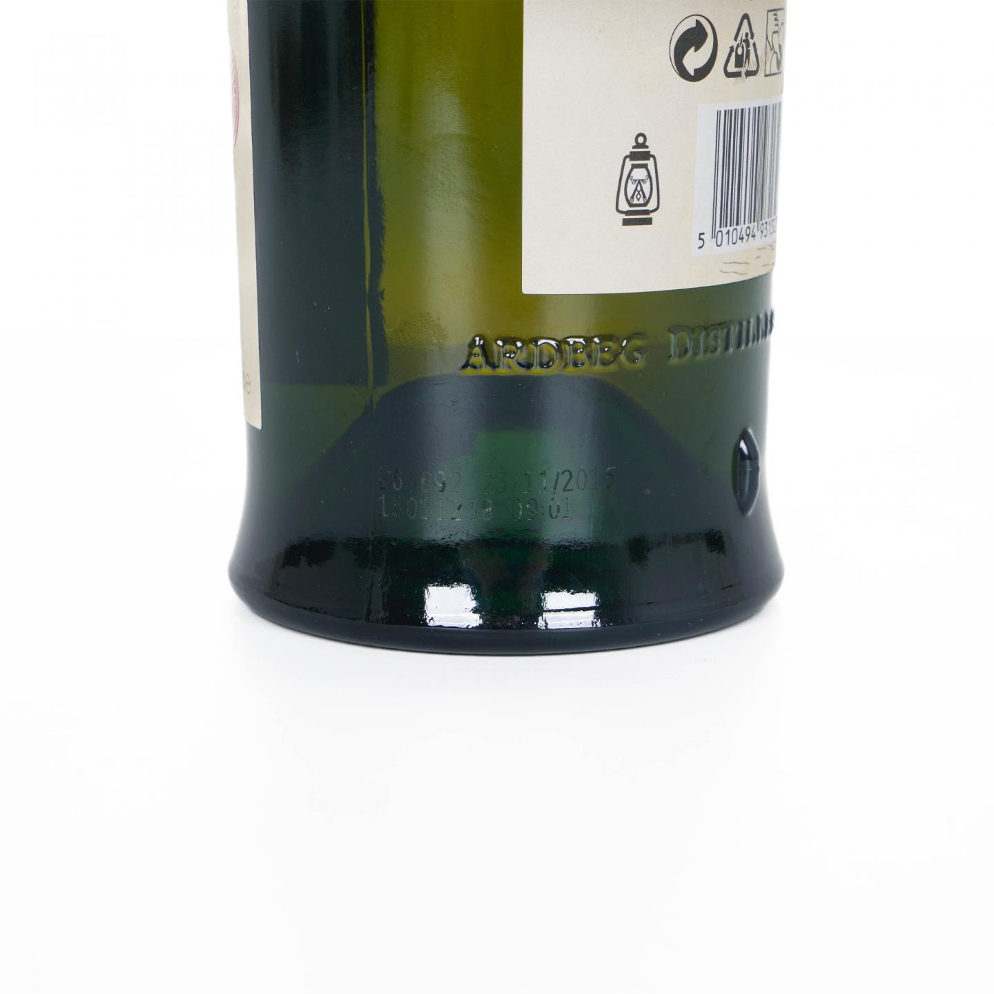 Ardbeg 阿贝 2016 Dark Cove 黑湾 700ml