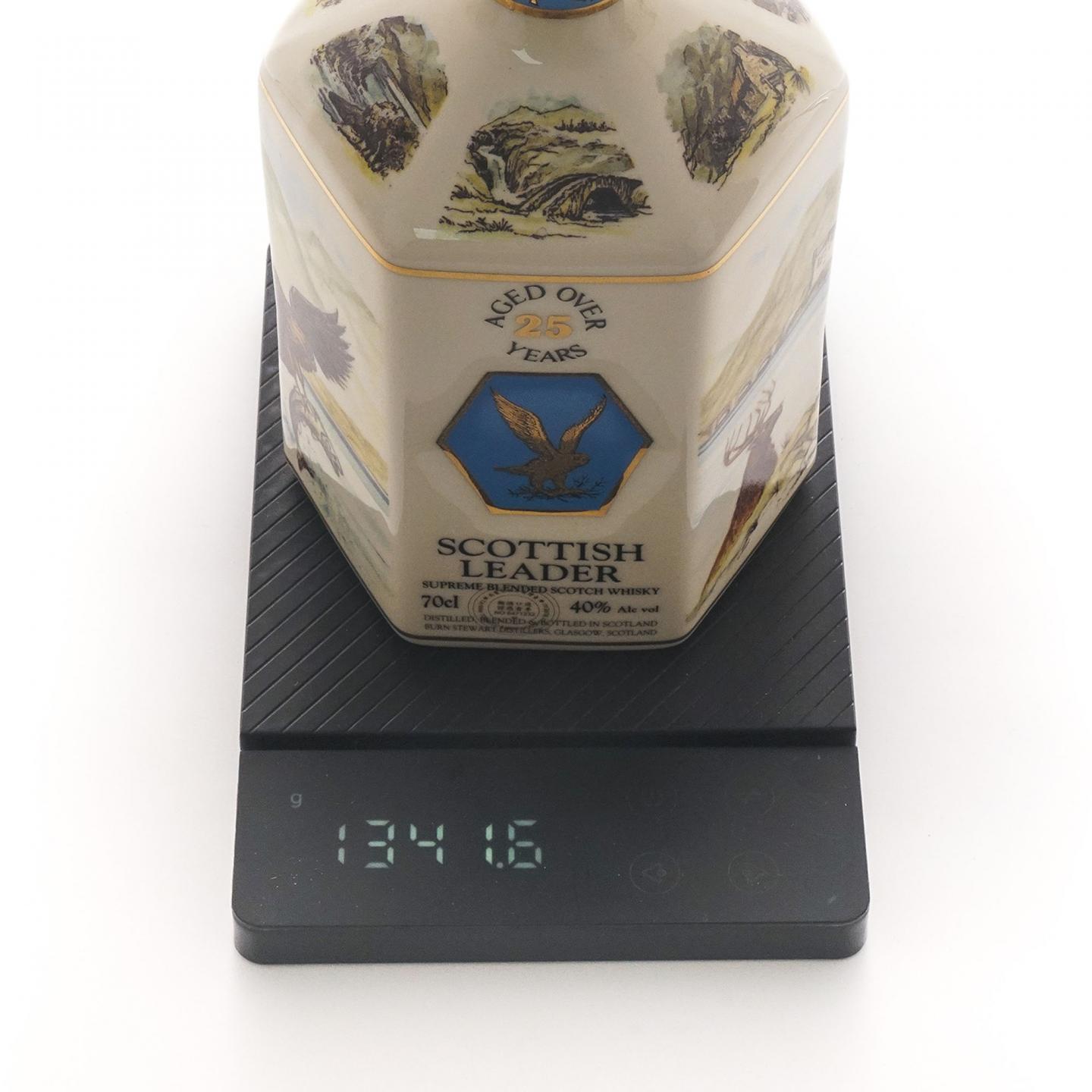Scottish Leader 领导者 Over 25年 陶瓷瓶 调和 700ml