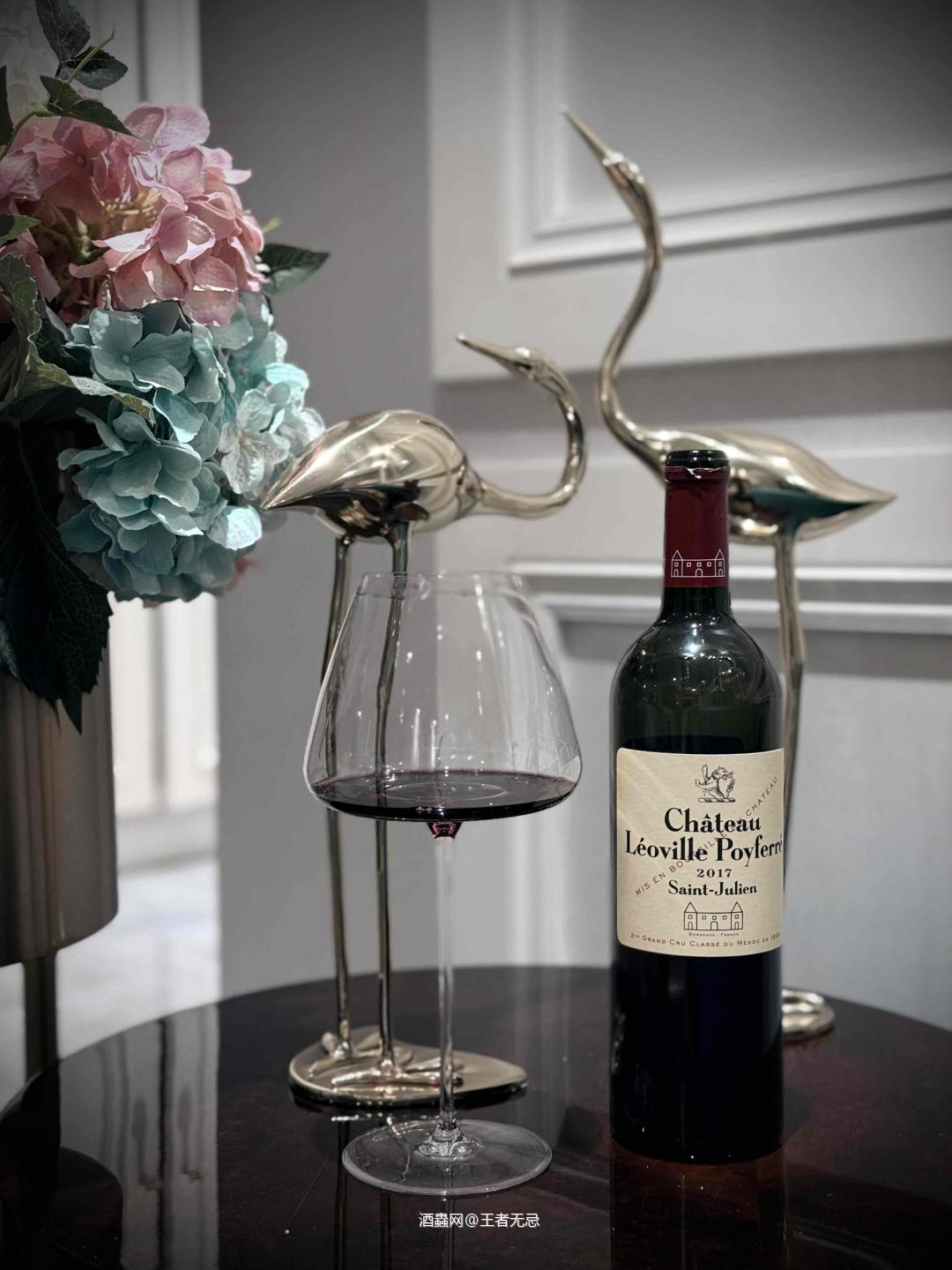 曾经的怨恨或者讨厌,在多年后不经意的某个瞬间释然了,可能讨厌的竟是自己