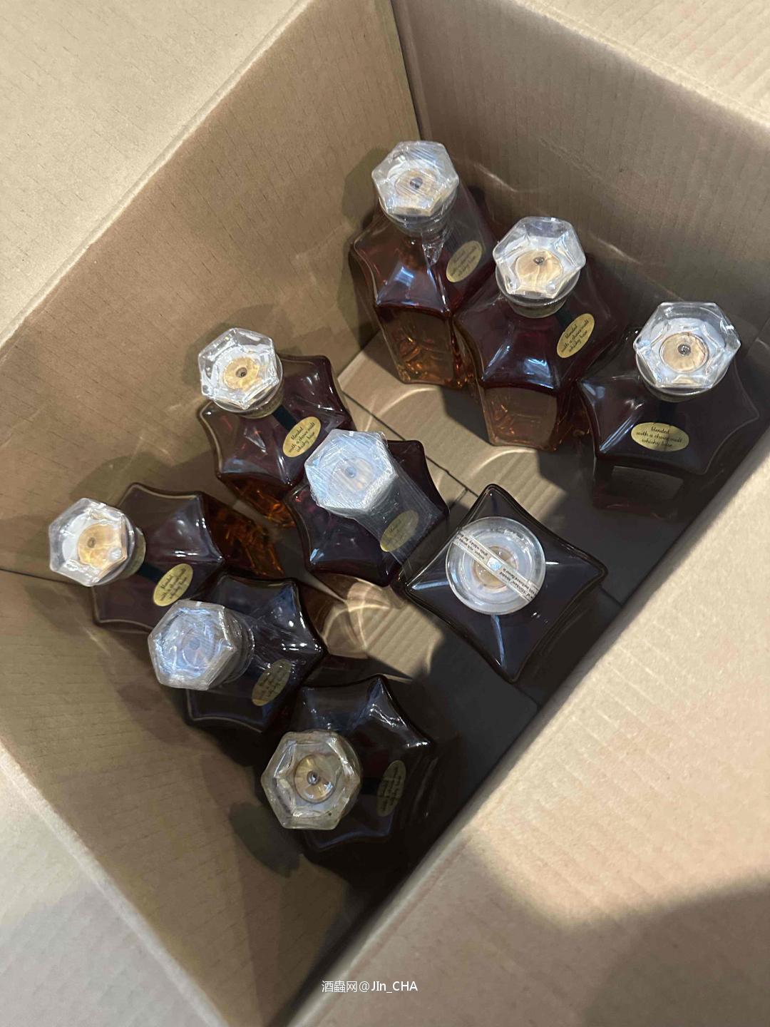 好喝不贵的老威士忌，<img src='https://sdata.whiskyworm.com/xcxpics/emoji_5.png' class='emoji' /><img src='https://sdata.whiskyworm.com/xcxpics/emoji_5.png' class='emoji' /><img src='https://sdata.whiskyworm.com/xcxpics/emoji_5.png' class='emoji' />