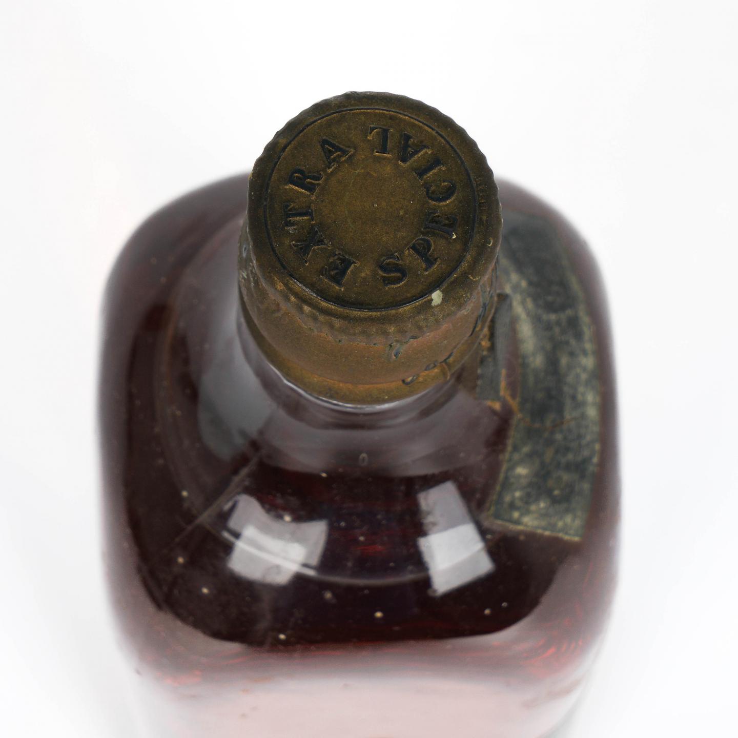 Johnnie Walker 尊尼获加 Guaranteed Over 12年