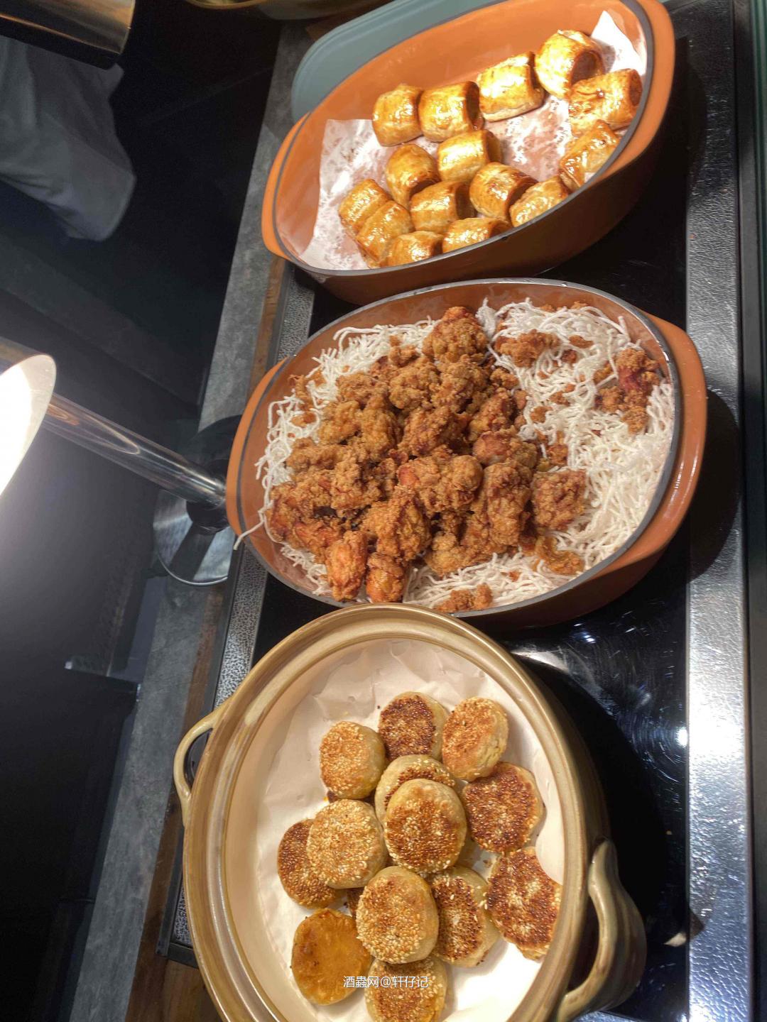 澳门君悦酒店，任饮任吃