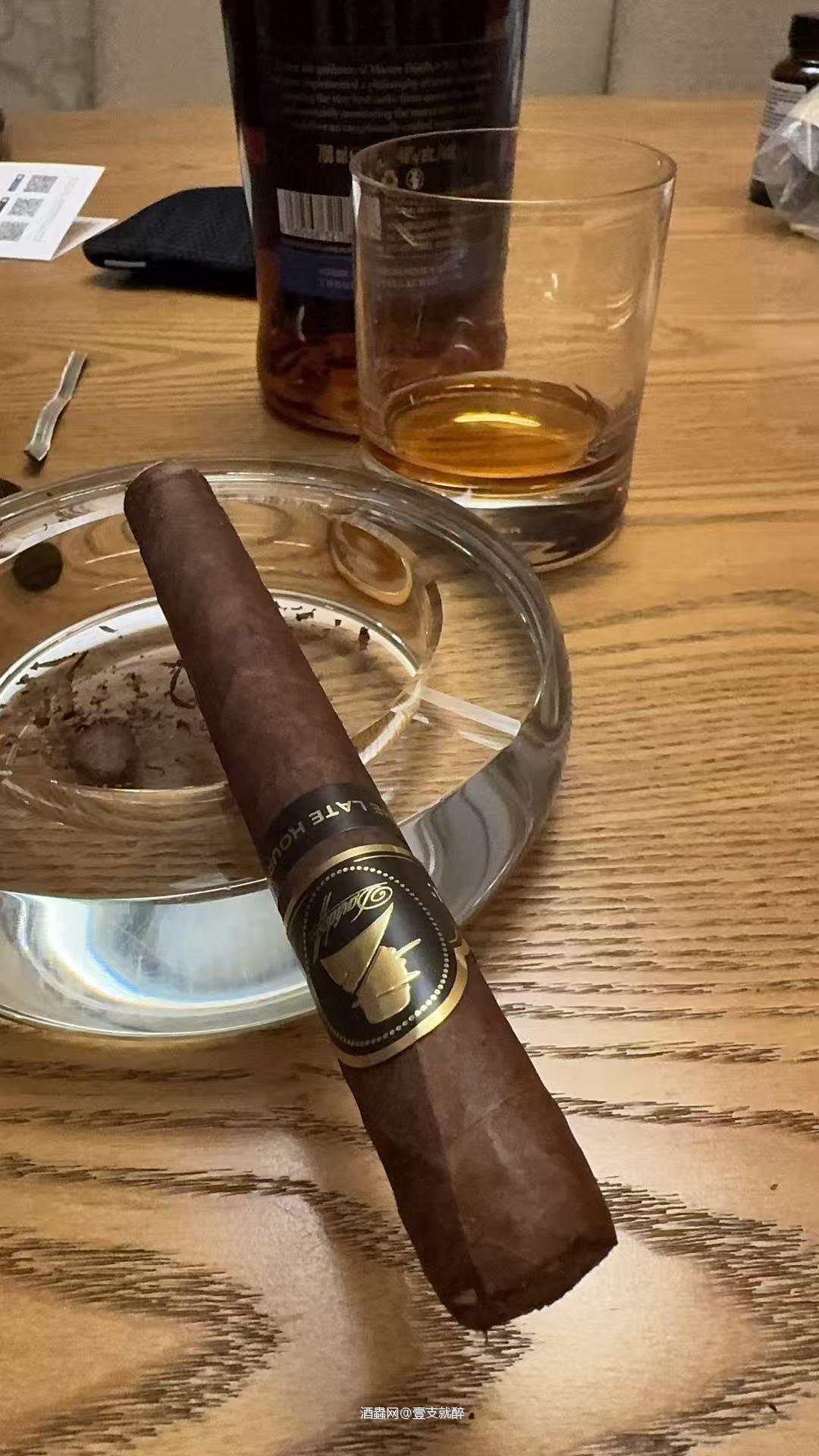 威士忌配雪茄顶上加顶～