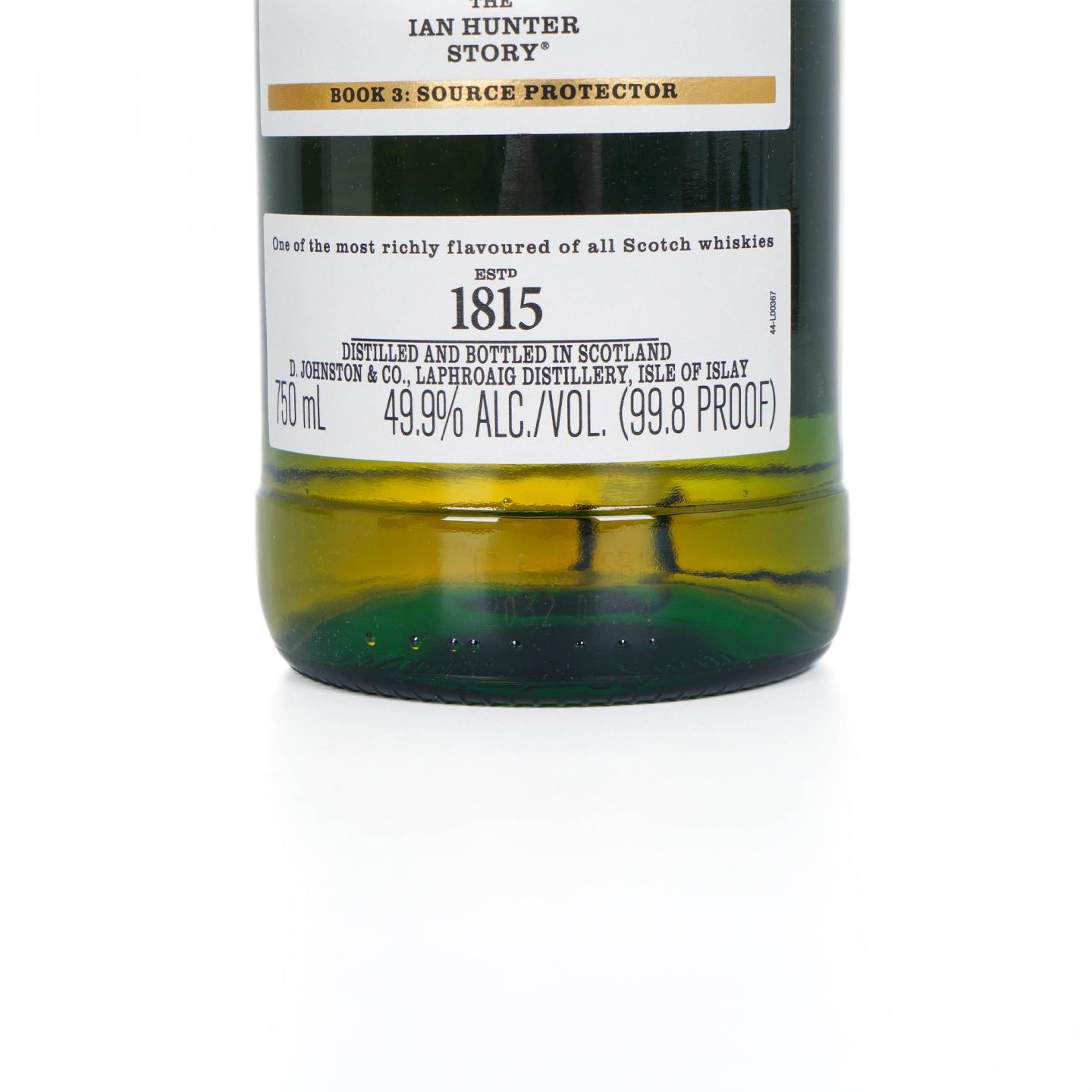 Laphroaig 拉弗格 33年 Ian Hunter Book 3 750ml
