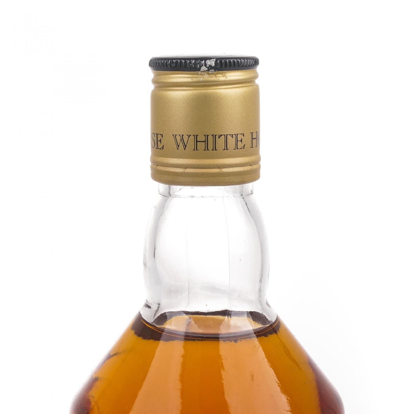 White Horse 白马 无年份/8年 Fine Old 调和 700ml/750ml 2瓶组