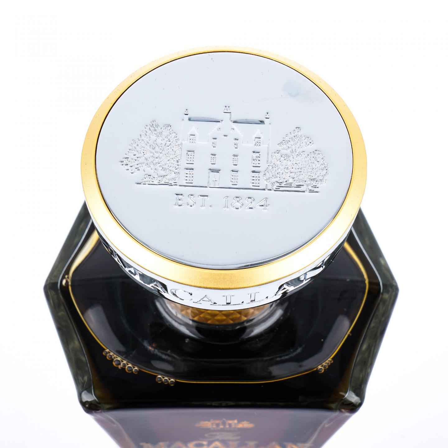 Macallan 麦卡伦 Oscuro 深棕 1824系列