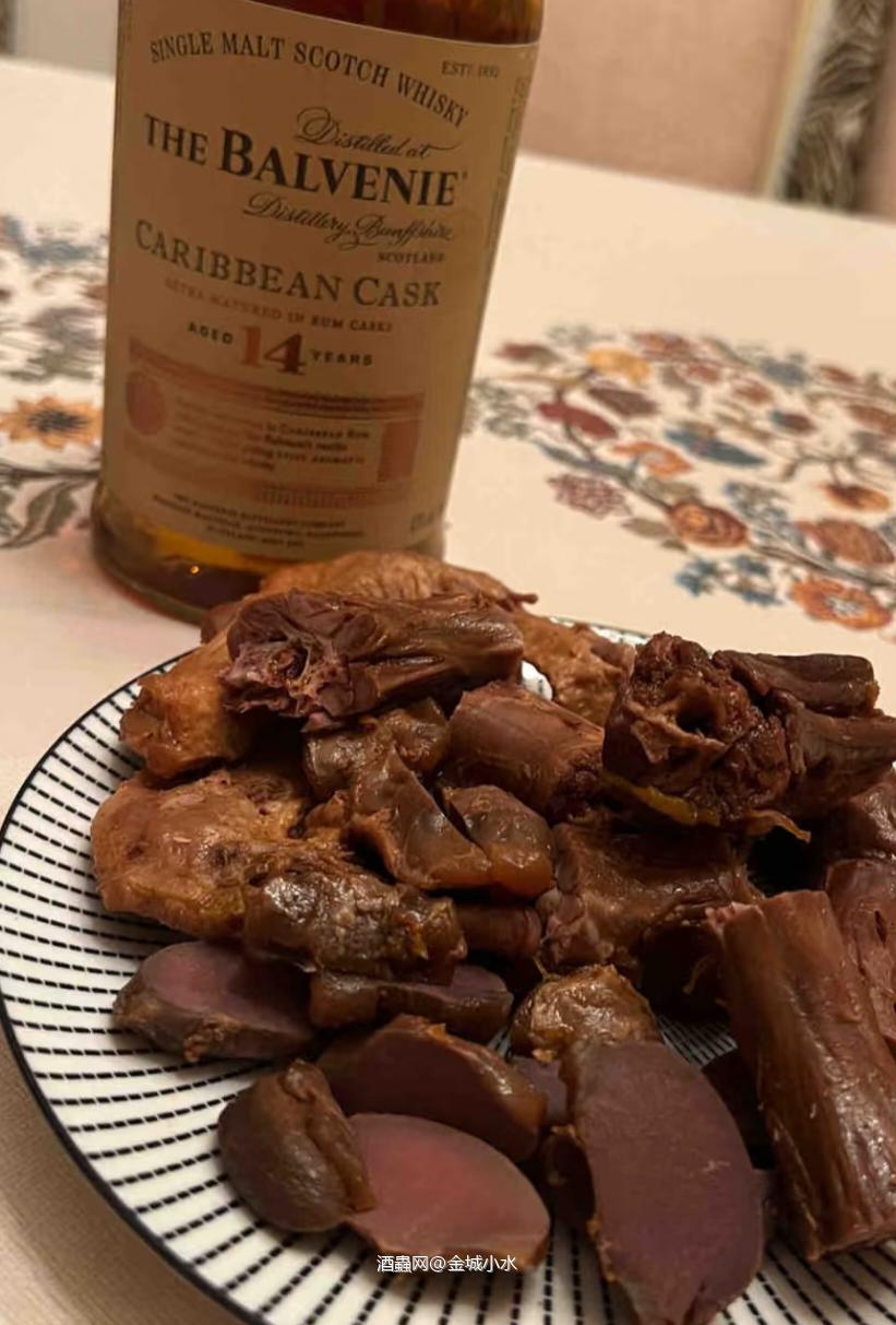 这不得好好喝点