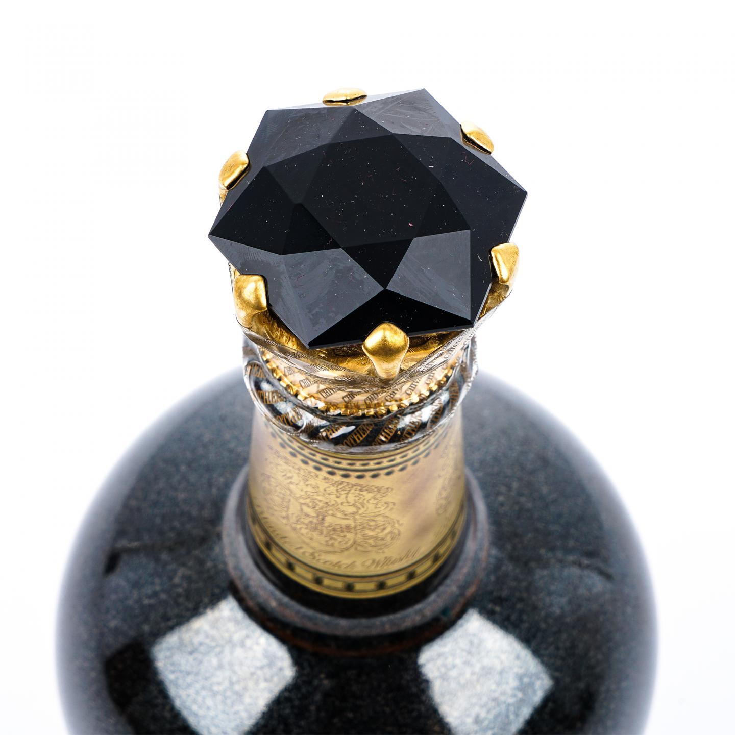 Royal Salute 皇家礼炮 38年 2012 命运之石 500ml