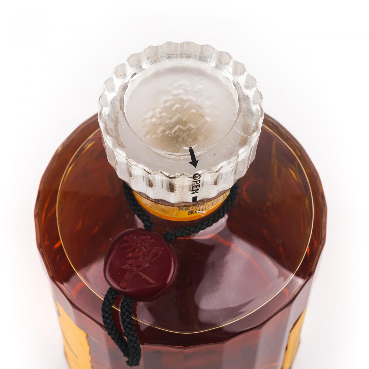 响 金花标 深红挂件 750ml