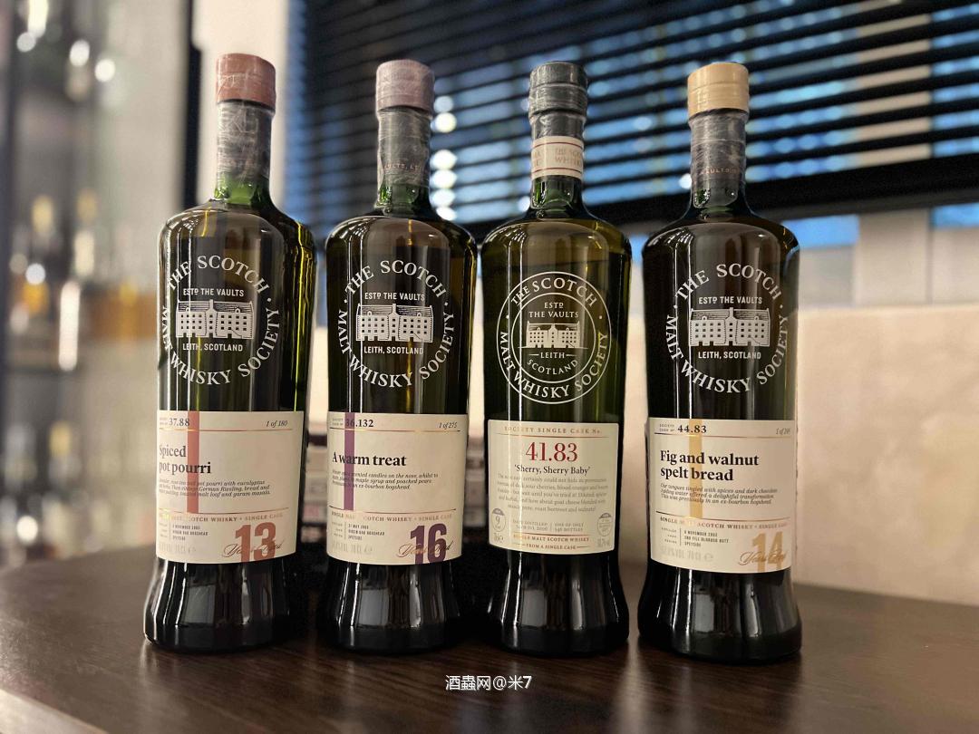 四支拍起来真的很好看，很有平衡感