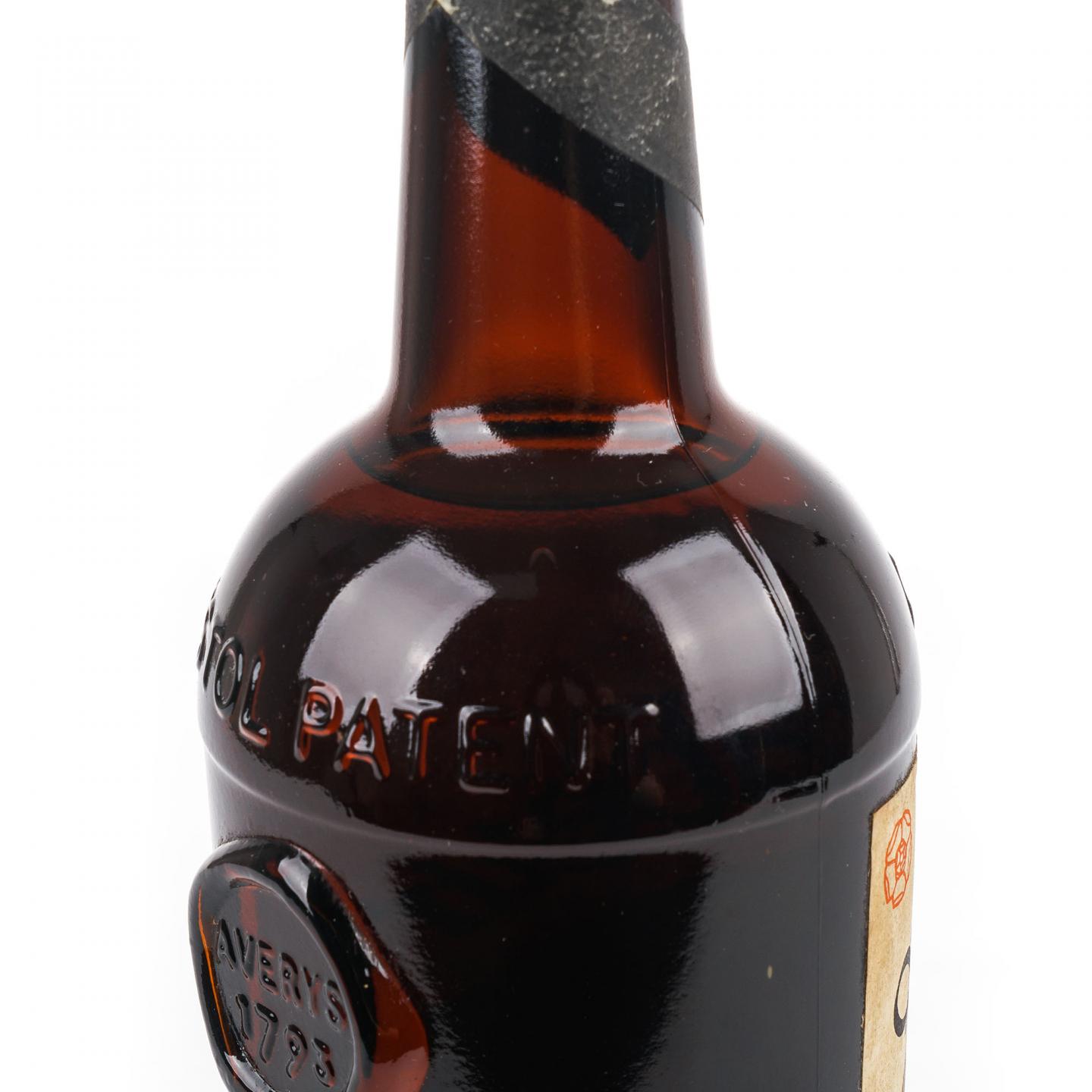 伊丽莎白女王 Averys 调和 De Luxe 750ml