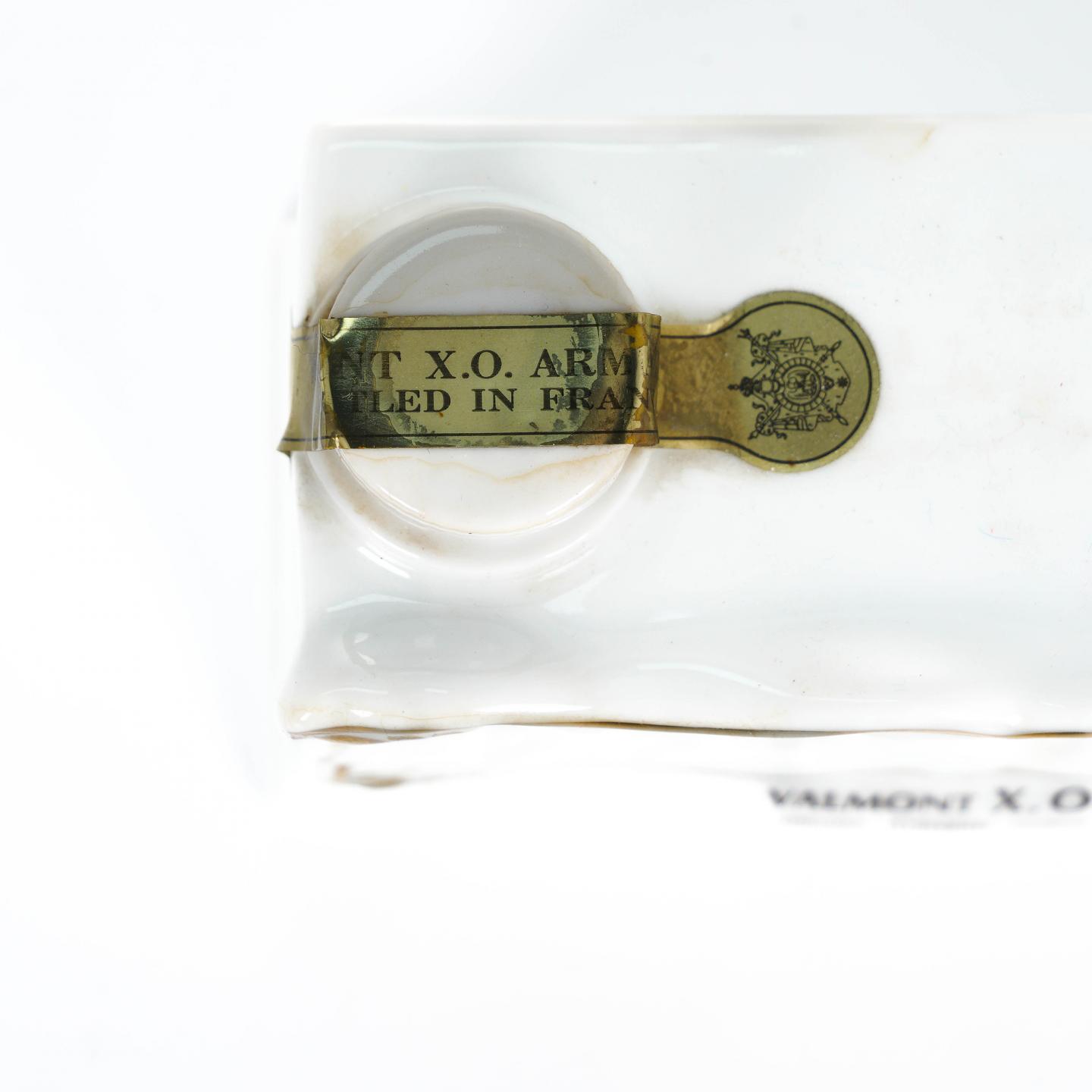 Valmont X.O 雅文邑白兰地 地图标 陶瓷瓶