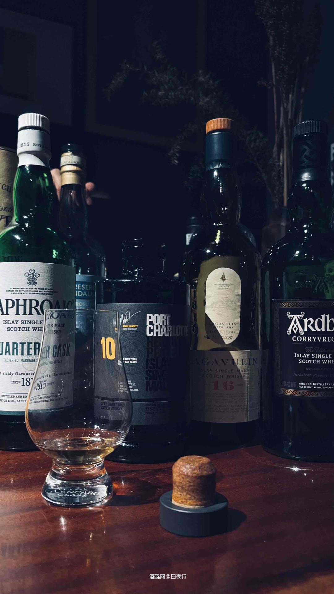 超脱和追求时常是混在一起