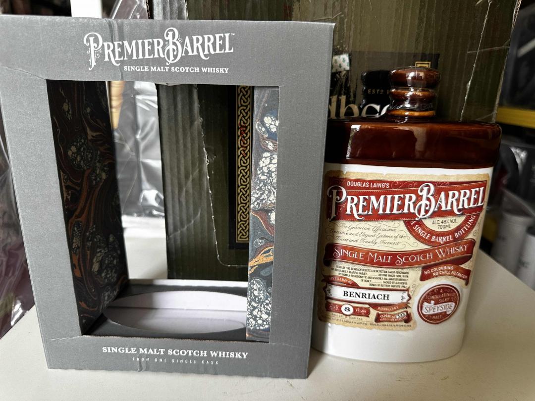 道格拉斯 本利亚克 8年 限量版陶瓷瓶 行货