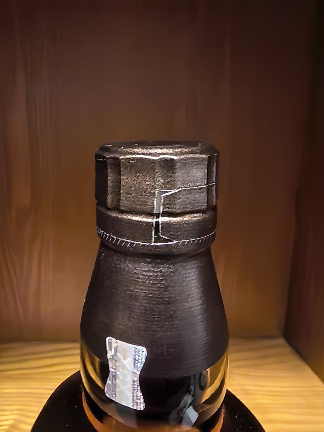 山崎 2023 年限定 水楢桶