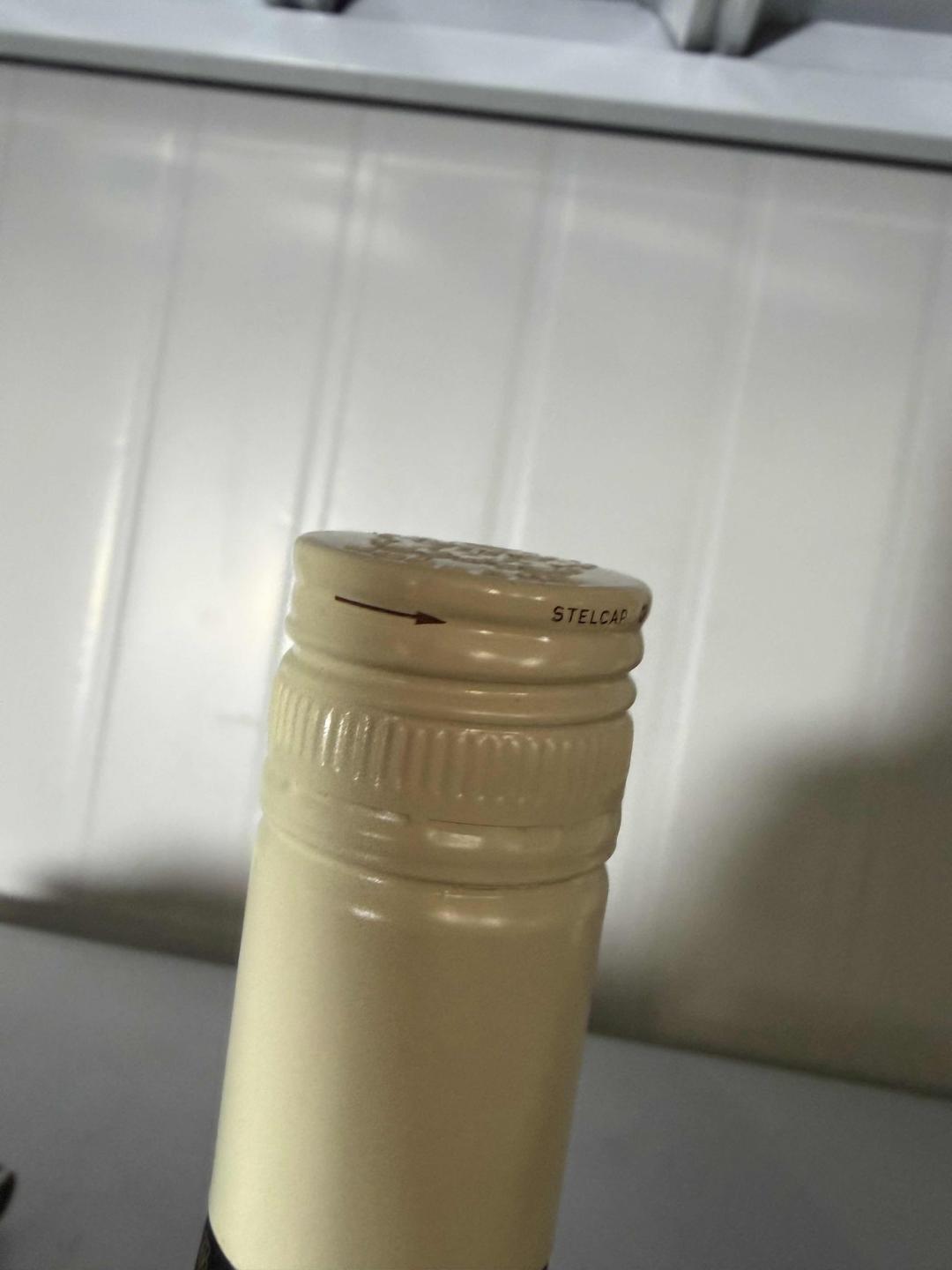 八十年代三得利山崎蒸馏所一组两瓶