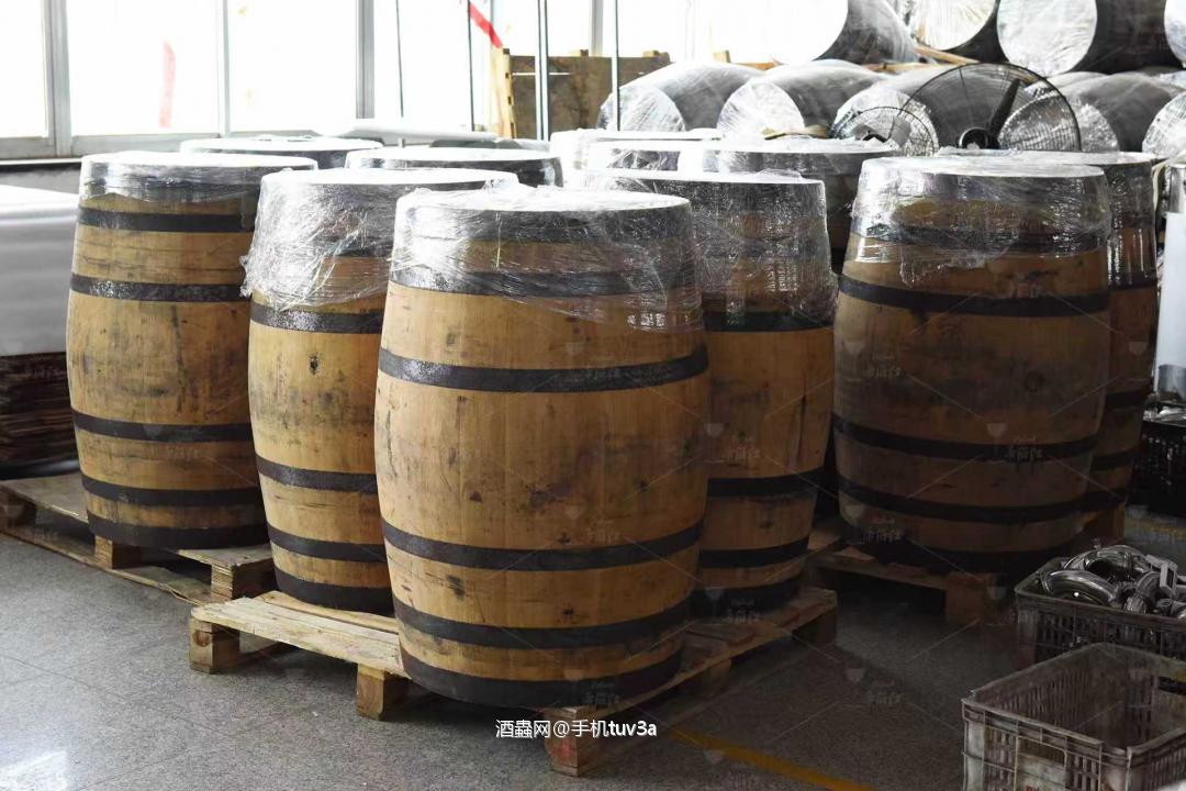 鉴赏一下，带认证的雪莉桶250L