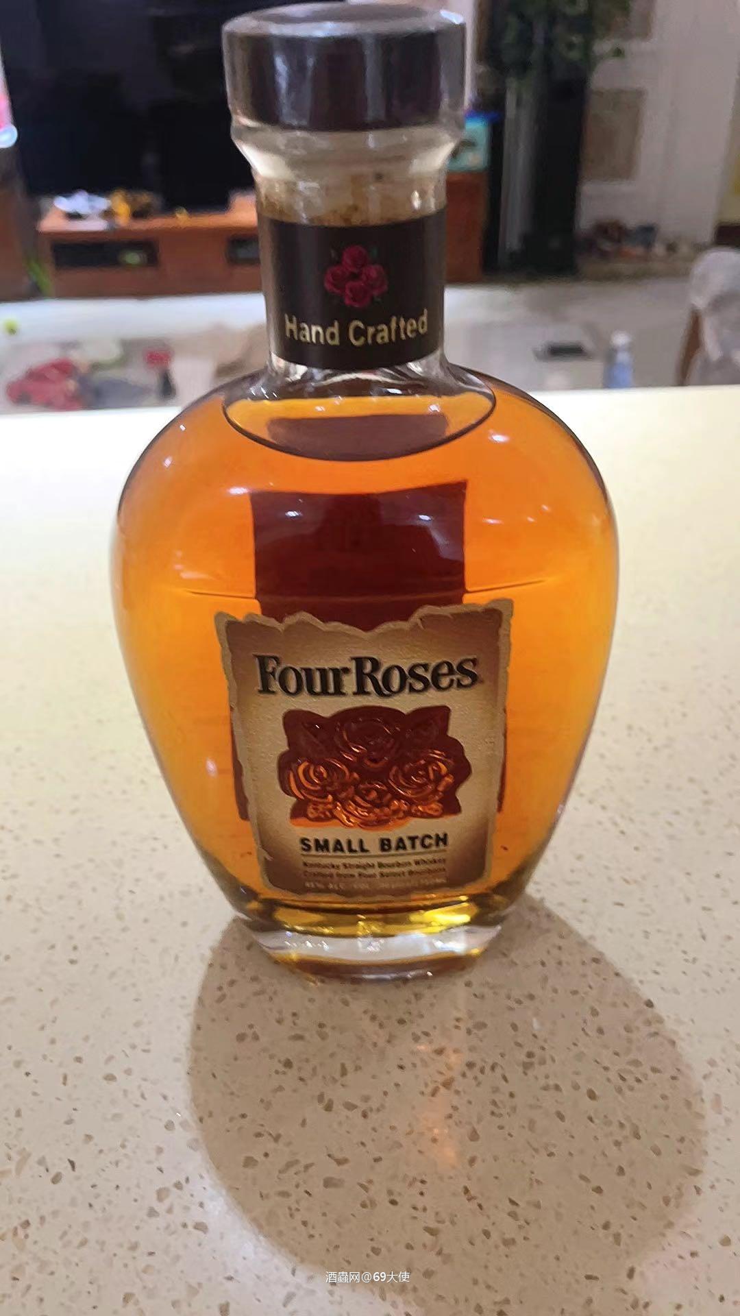 四玫瑰小批次不错的波本威士忌