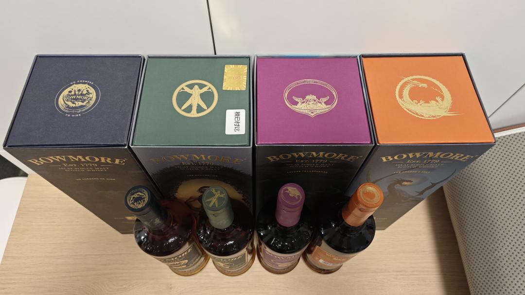 波摩Frank Quitely套装