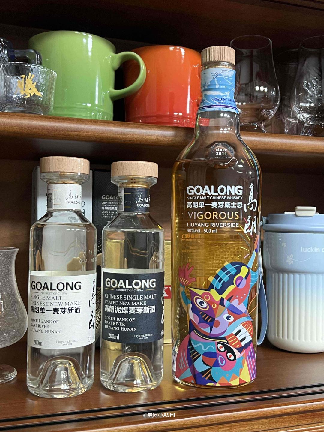 新酒喝了一下，有点意思。