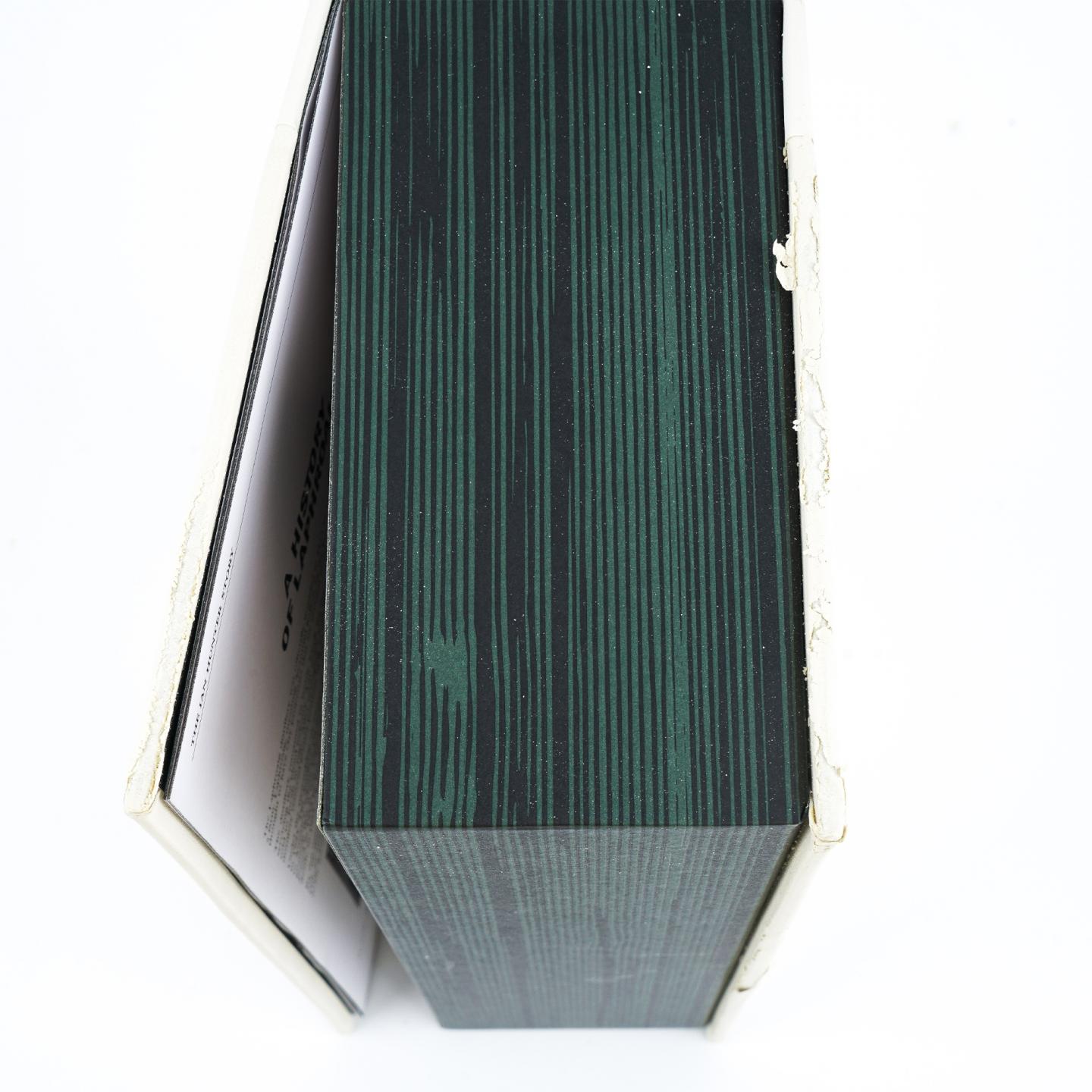 Laphroaig 拉弗格 33年 Ian Hunter Book 3