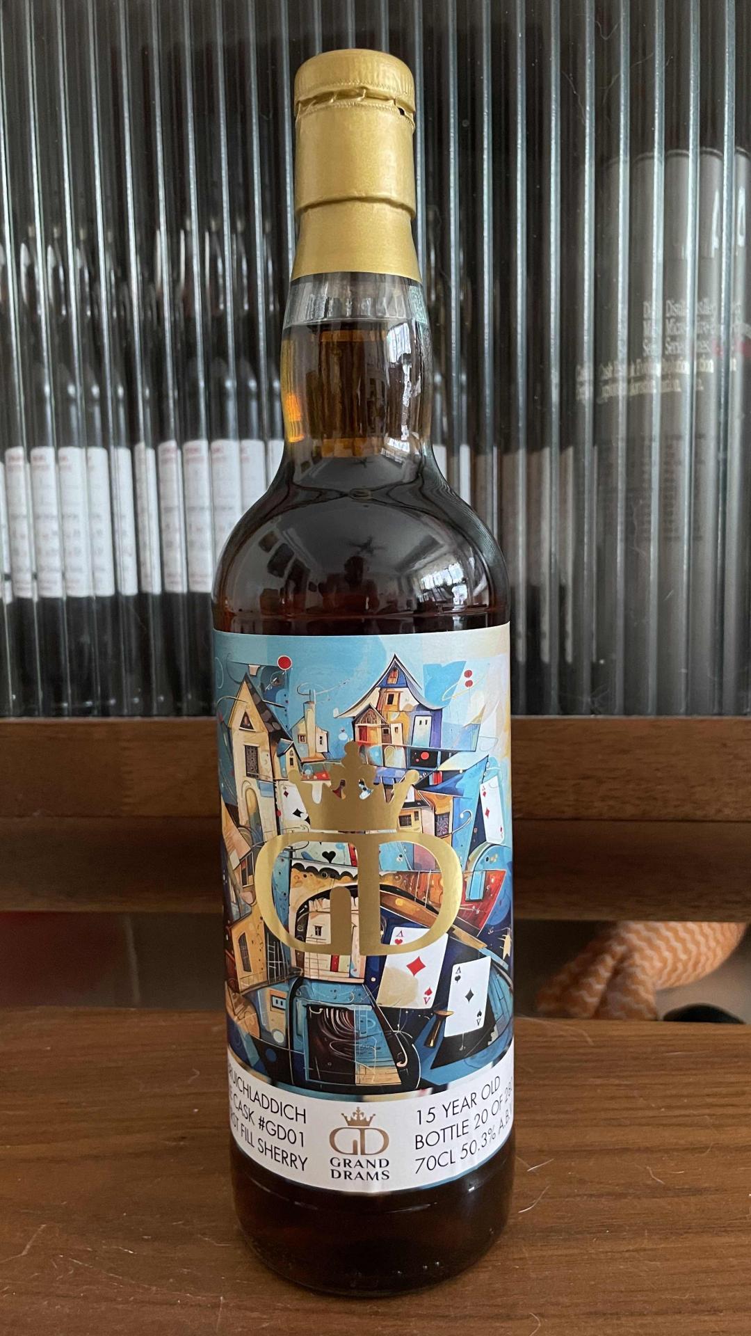 布赫拉迪 15年 初填雪莉桶 GD装瓶 限量280瓶 扑克牌艺术标 给黝黑的酒色 增添一些艺术气息 非常稀少 值得收藏与品鉴