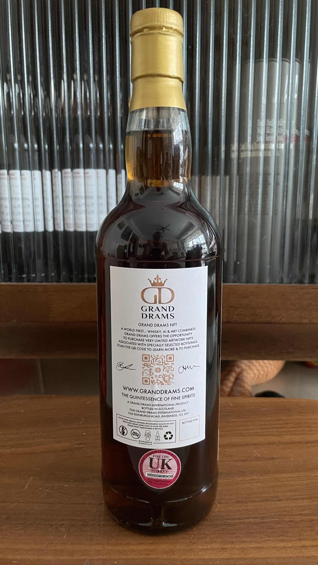 布赫拉迪 15年 初填雪莉桶 GD装瓶 限量280瓶 扑克牌艺术标 给黝黑的酒色 增添一些艺术气息 非常稀少 值得收藏与品鉴