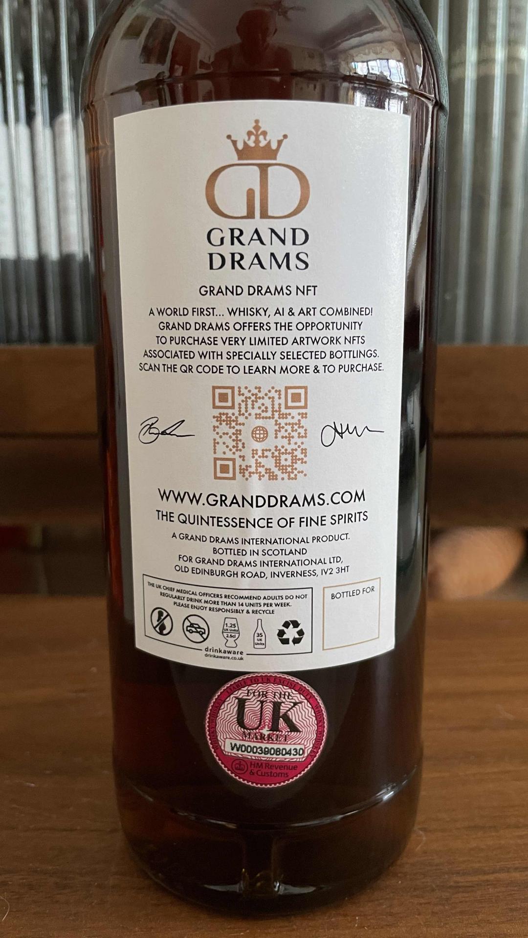 布赫拉迪 15年 初填雪莉桶 GD装瓶 限量280瓶 扑克牌艺术标 给黝黑的酒色 增添一些艺术气息 非常稀少 值得收藏与品鉴