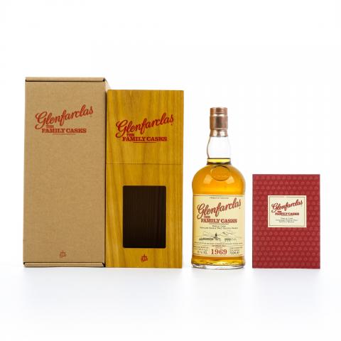 Glenfarclas 格兰花格 1969-2016 家族桶#2451