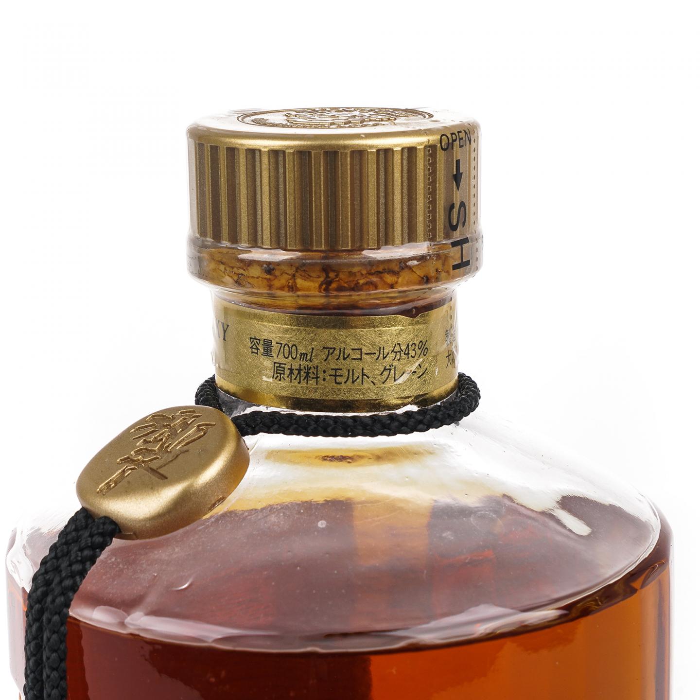 响 金花标 金挂件 700ML