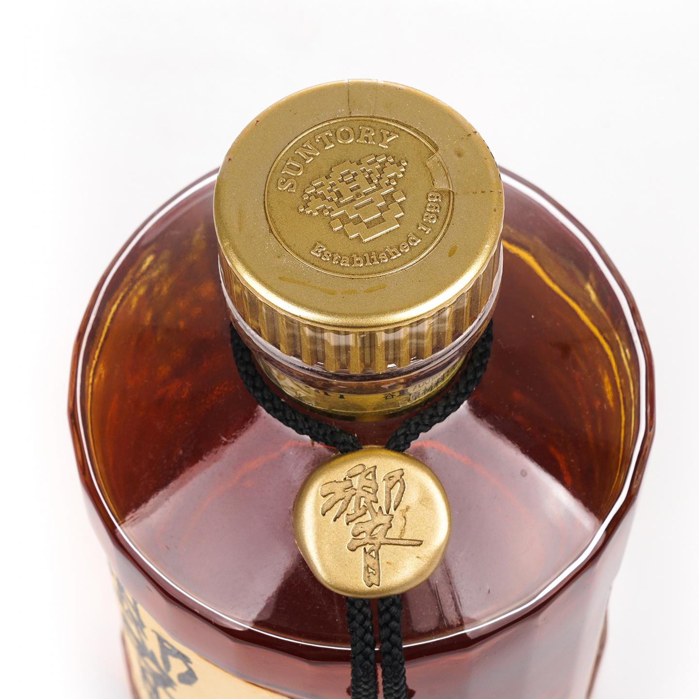 响 金花标 金挂件 700ML