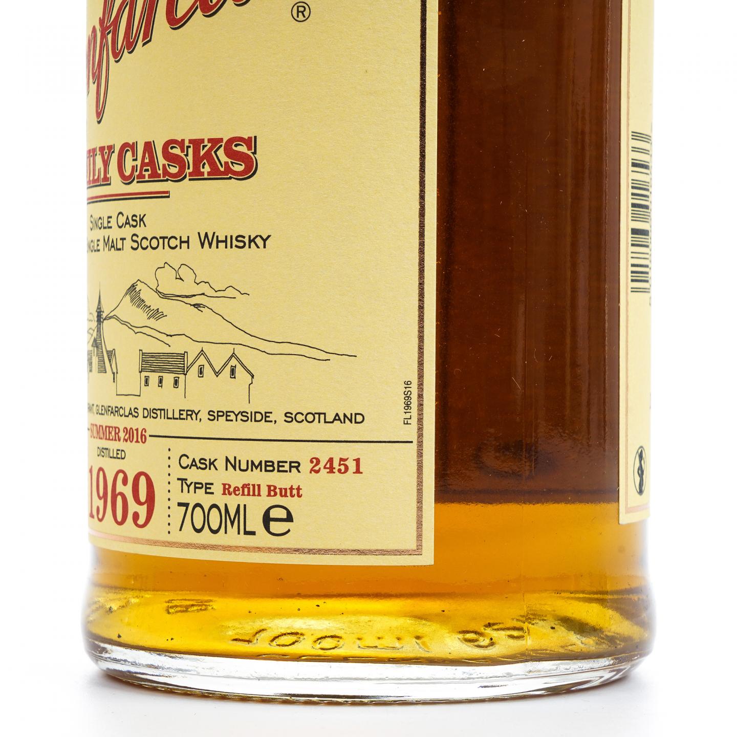 Glenfarclas 格兰花格 1969-2016 家族桶#2451