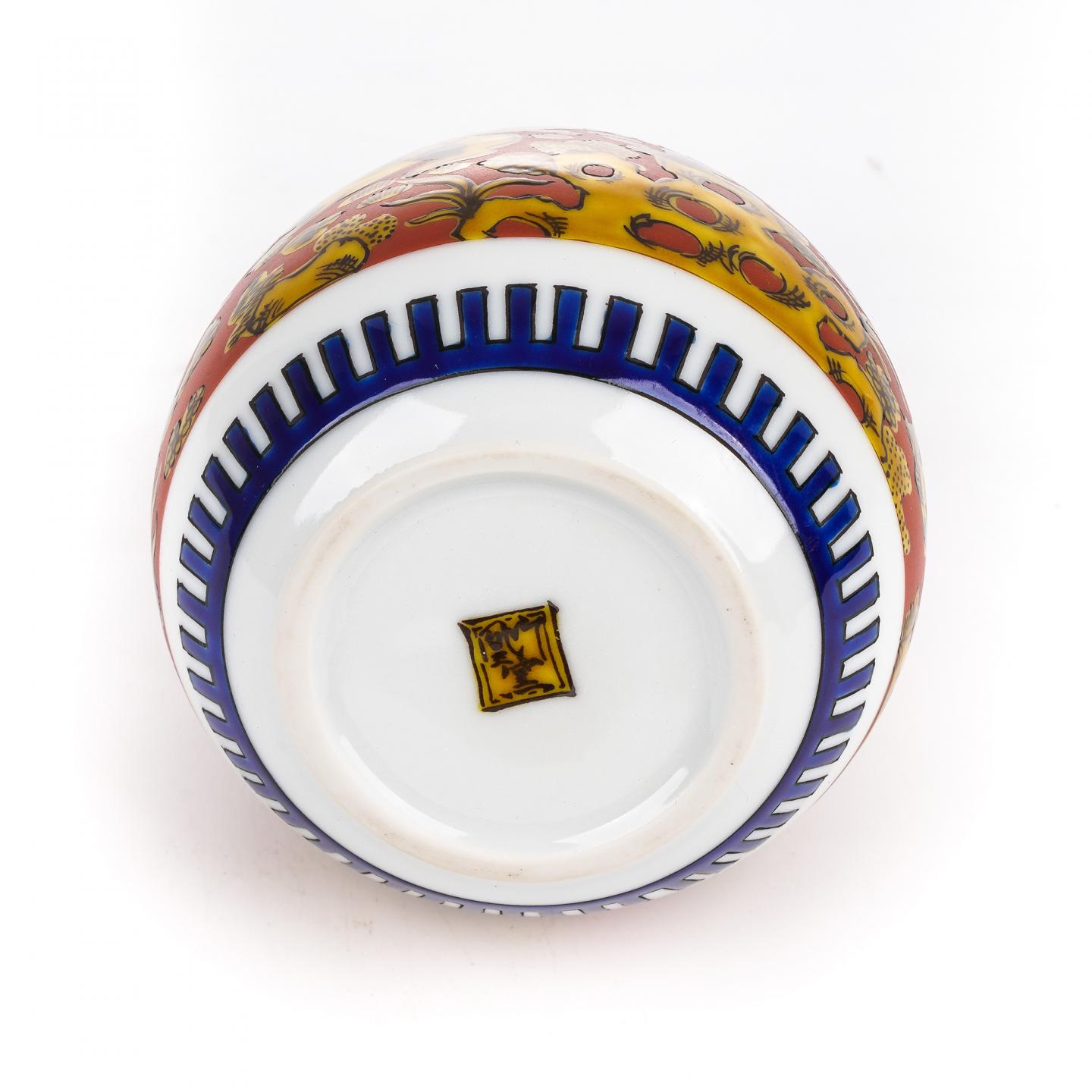 三得利 白兰地 金花标 瓷瓶 600ml