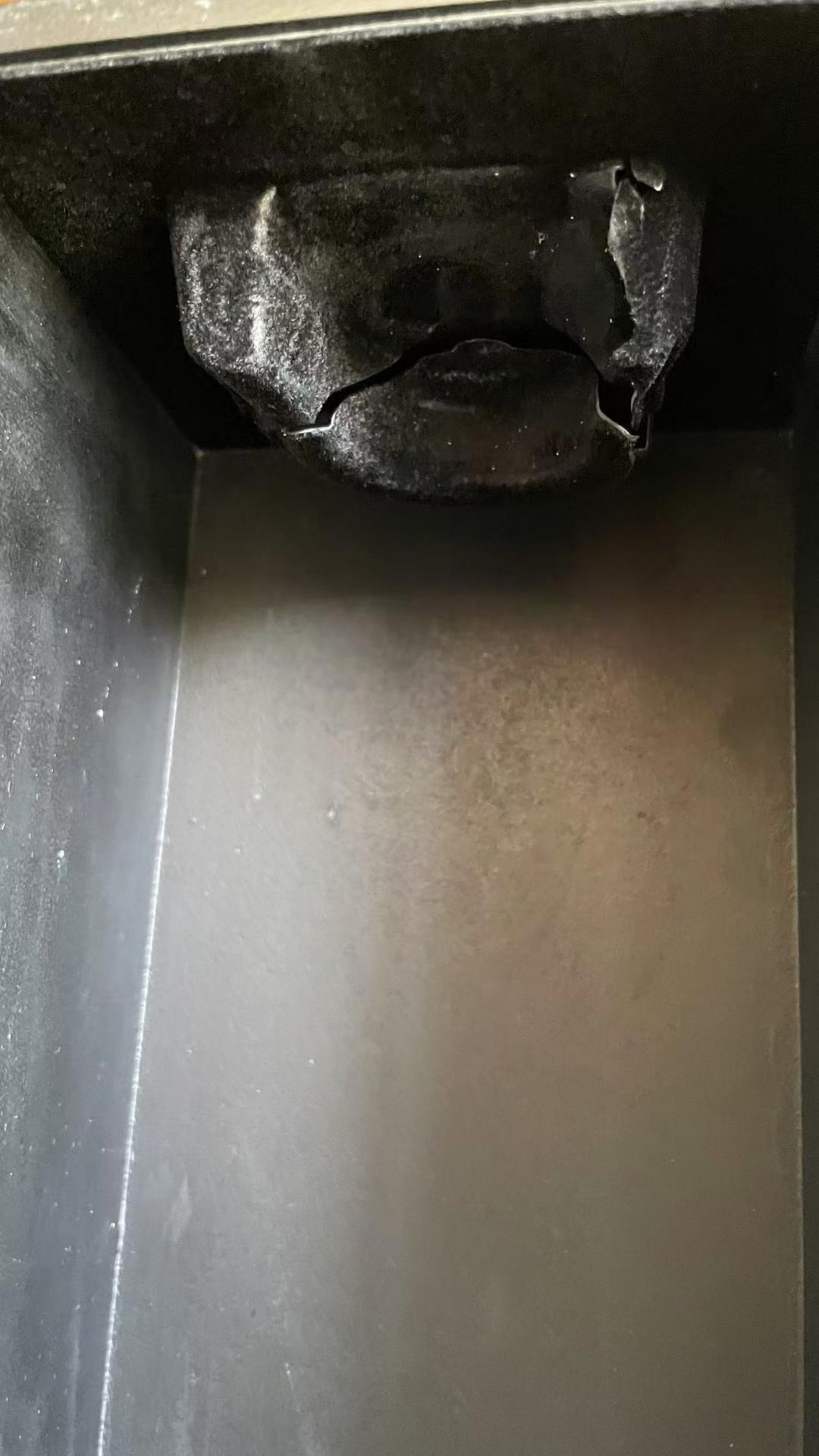 阿贝 10年 2009年装瓶 法国限定 钢琴漆木制礼盒 46度 早年经典版本 2010后的都是43度 非常稀少 值得收藏与品鉴