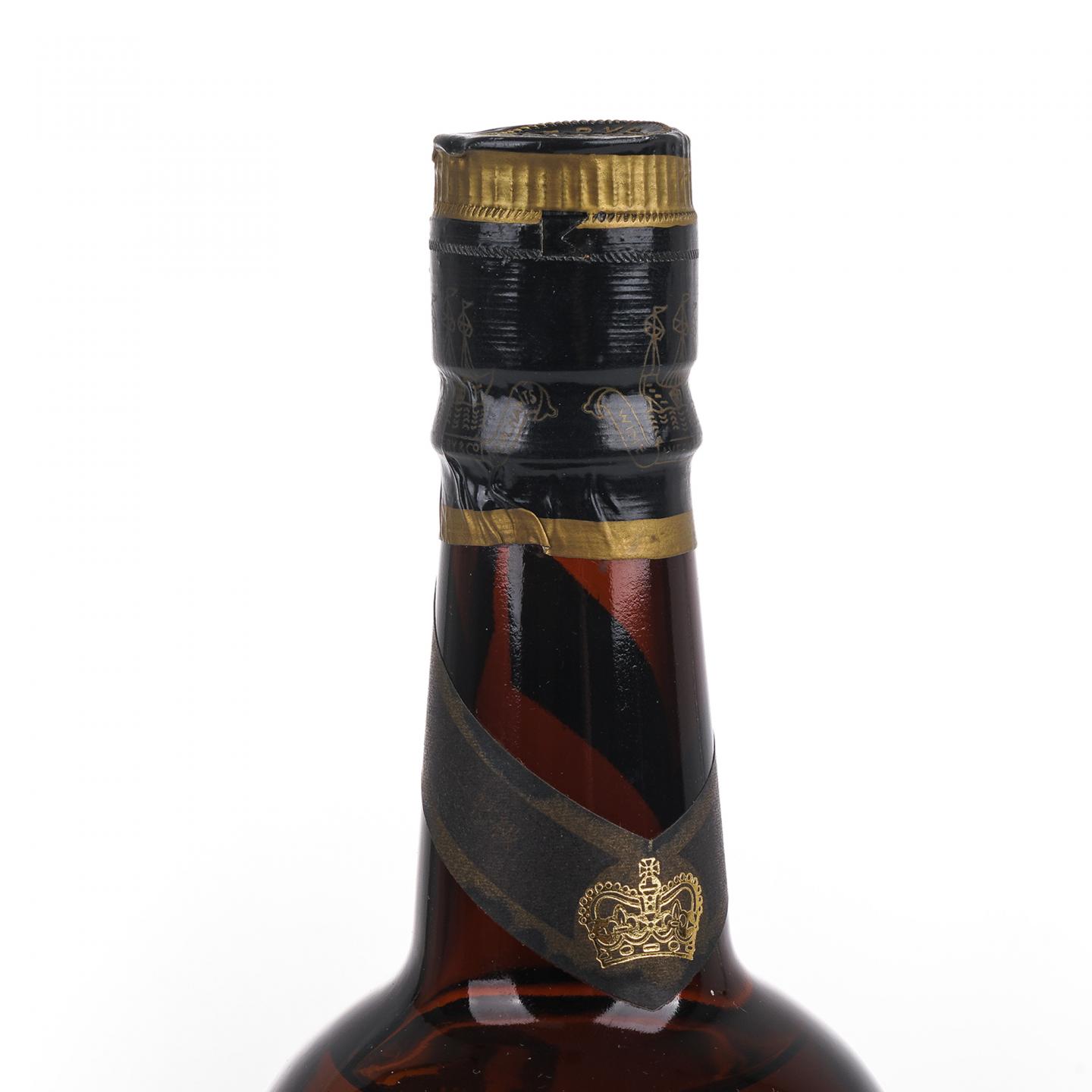 伊丽莎白女王 Averys 调和 De Luxe 750ML