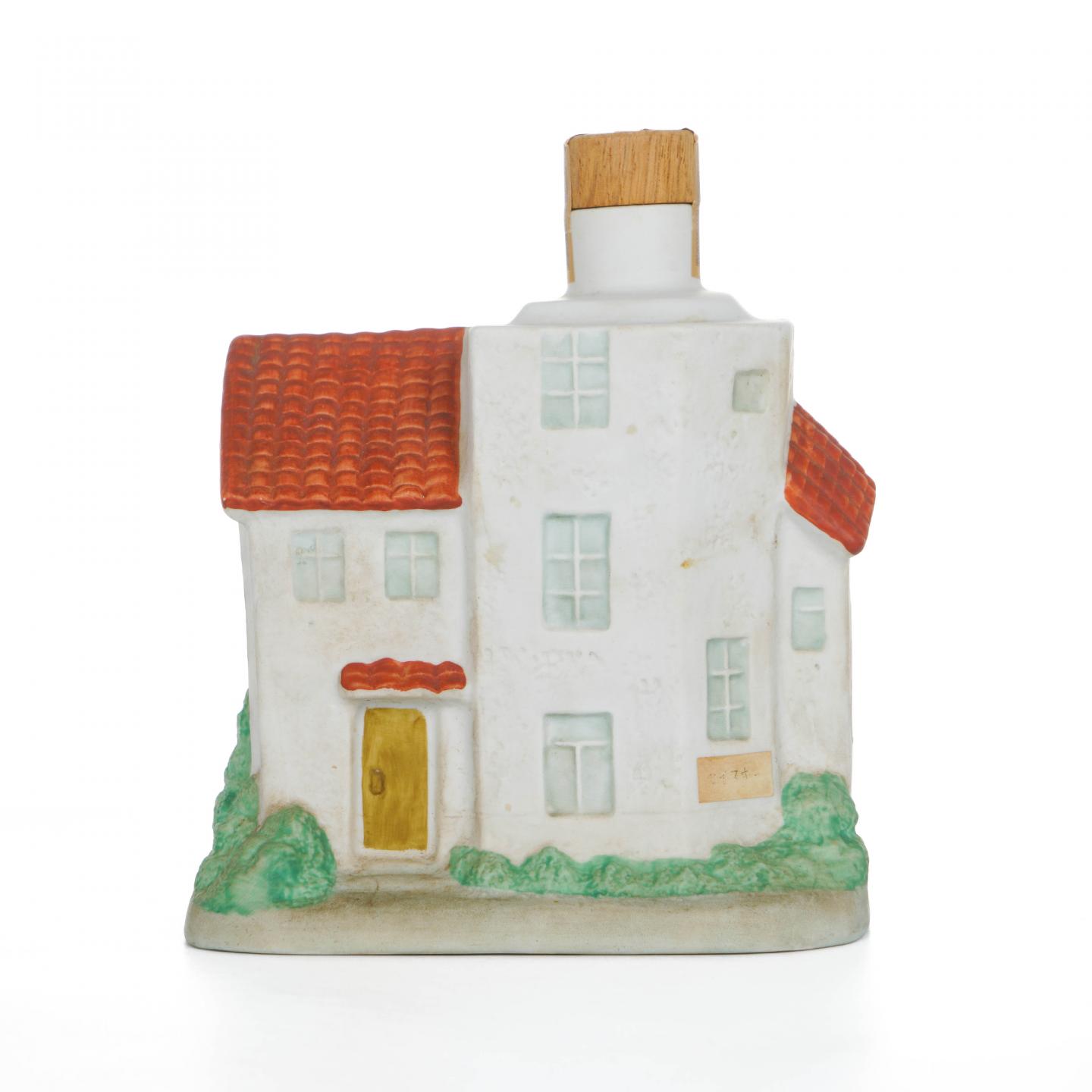 三得利 World House西班牙小屋 瓷瓶 600ml