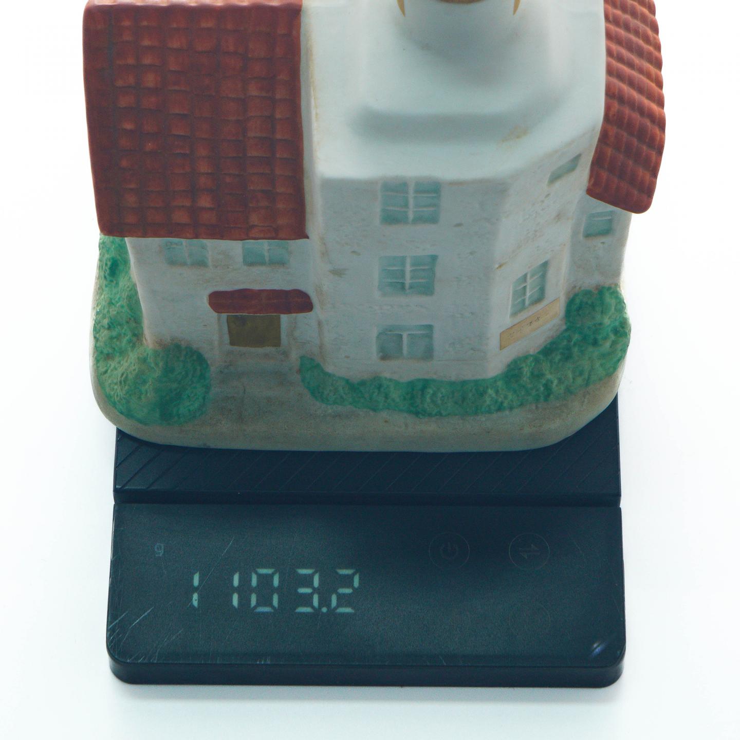 三得利 World House西班牙小屋 瓷瓶 600ml