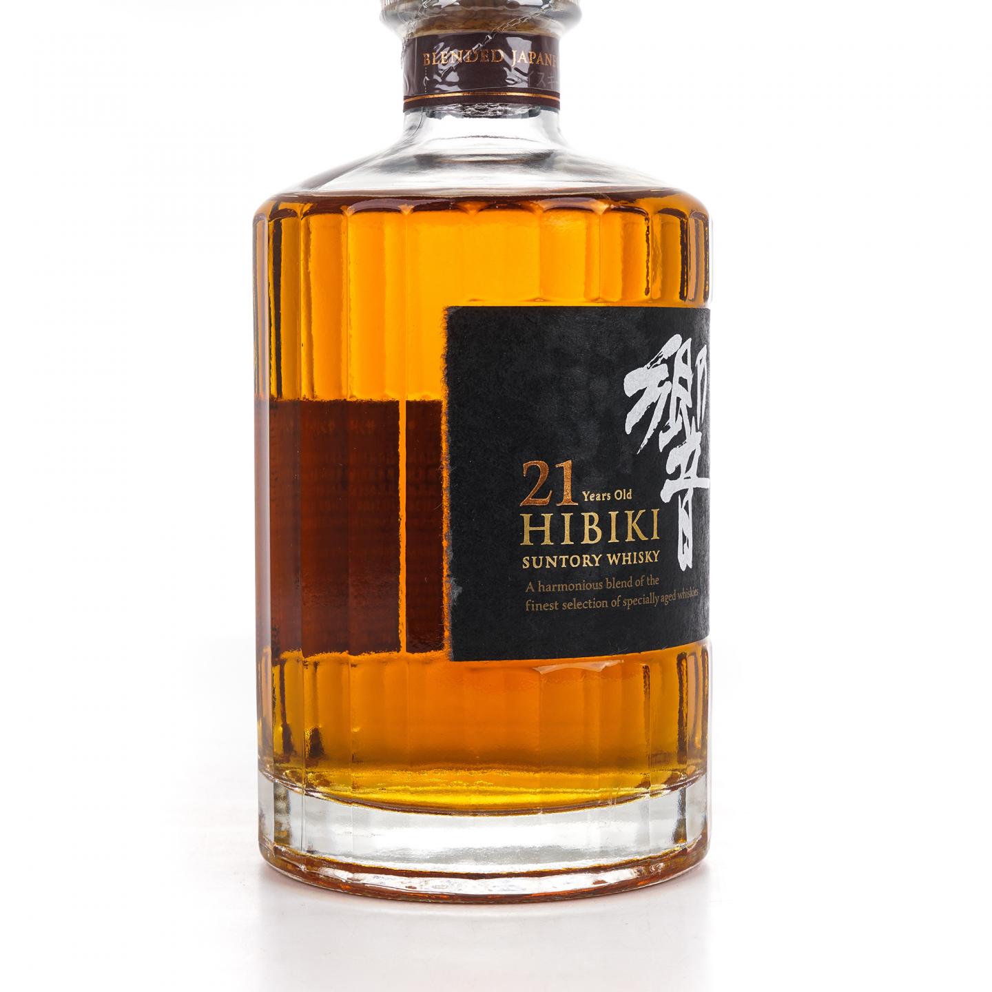 响 21年 调和 方盒 700ml