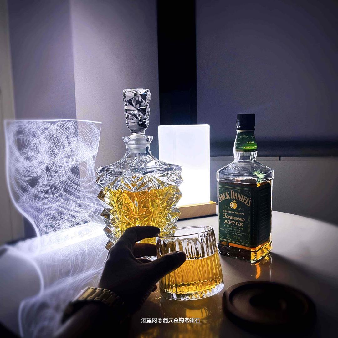 杰克丹尼苹果利口酒 度数35%