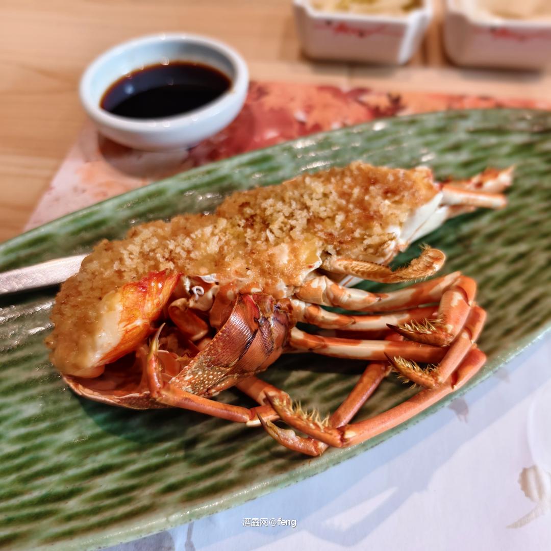 独行独坐，独唱独酌还独卧。