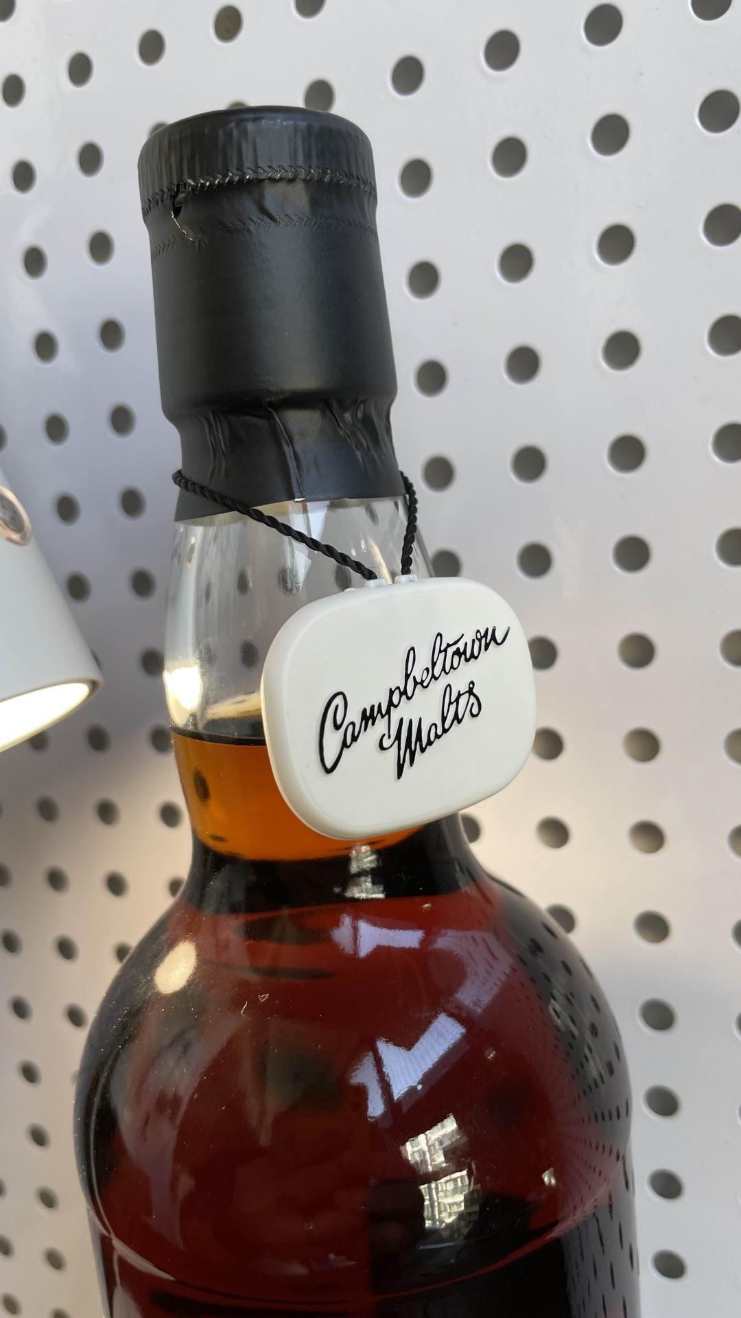 云顶 完税瓶 2012-2021装瓶 9年 初填雪莉桶 60.1度 酒色黝黑 非常值得收藏与品鉴