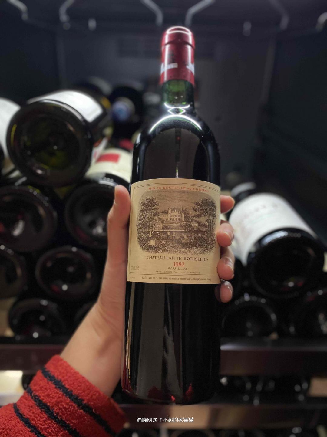 2025最后一天开了拉菲1982年最后一支存货，还是弥足珍贵…